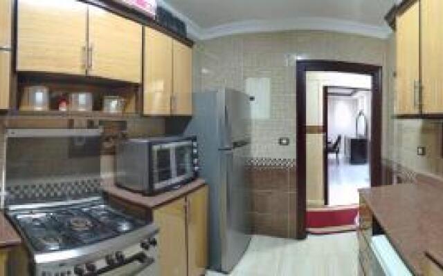 Maadi Apartment 3 Rooms ( Families Only )