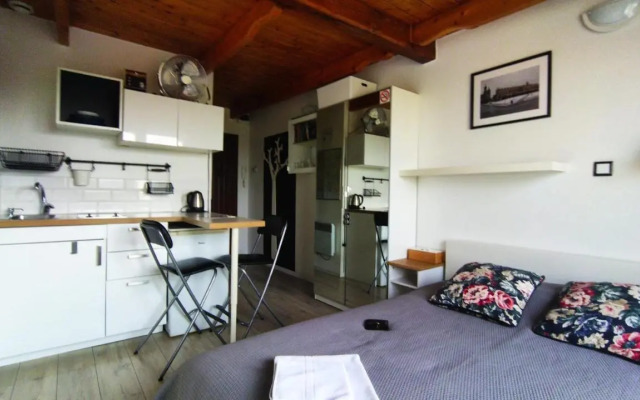 Yellow Peaked Shoe Apartment