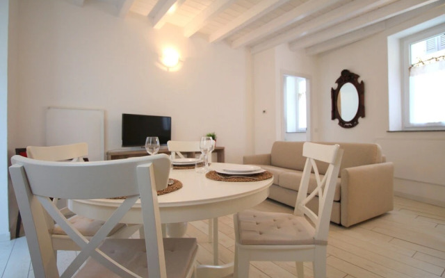 Lakefront Cadorna Apartment