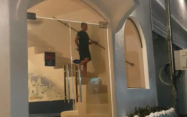 D' Gecko Hotel