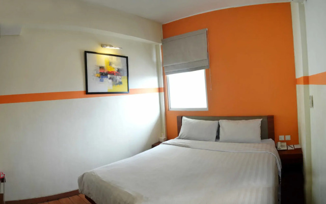World Hotel