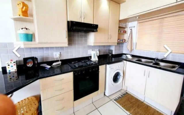 Rockview Holiday Beach Apartment