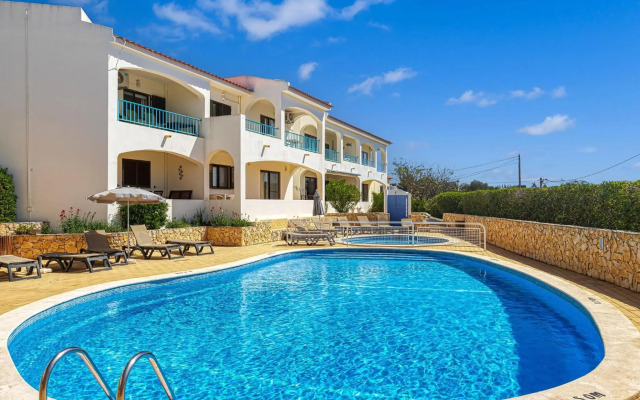 Carvoeiro -Spacious 2 bedroom appartment with pool - Monte Dourado