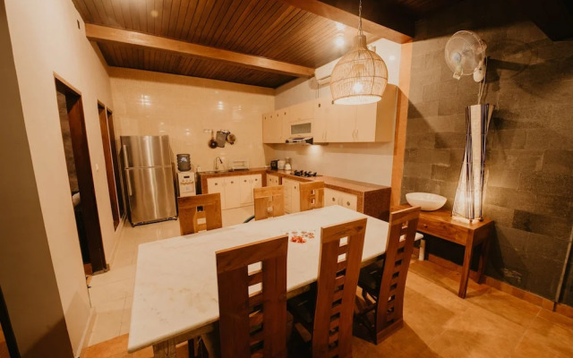 Pukakoo Villa by Supala