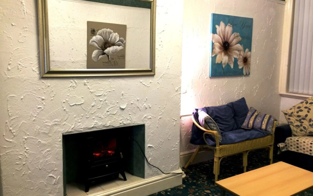 6 Person - 1 - Bed Apartment in Blackpool