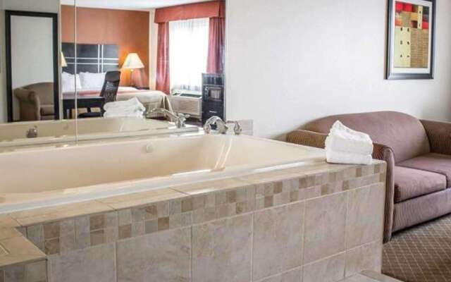 Comfort Inn North