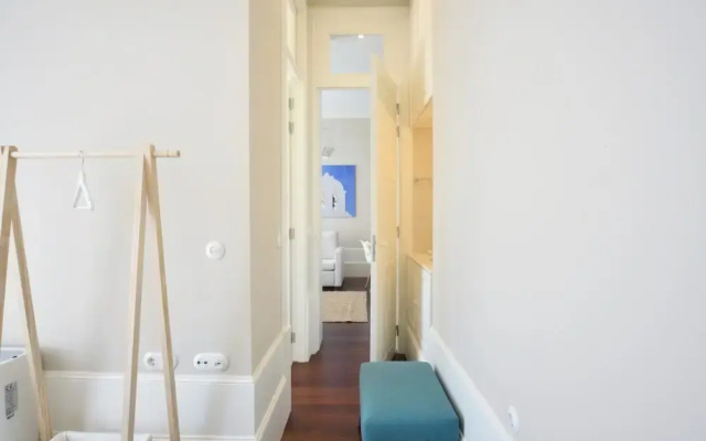 Modern 2-bedroom Apartment in Porto