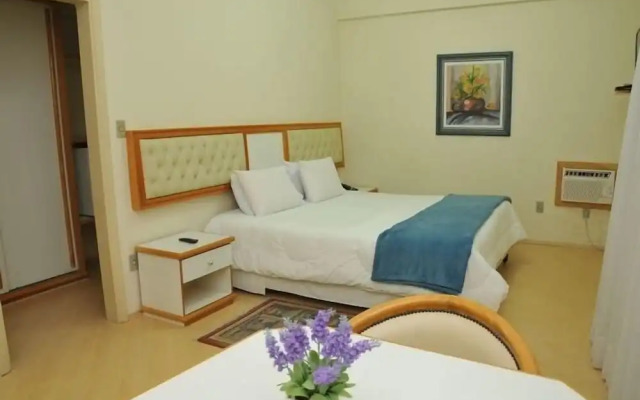 Rovi Plaza Hotel