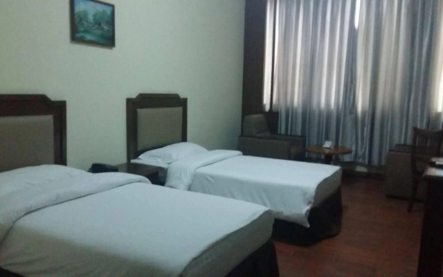 Asia Plaza Hotel