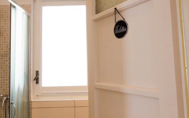 Altido House on the Lake Shore