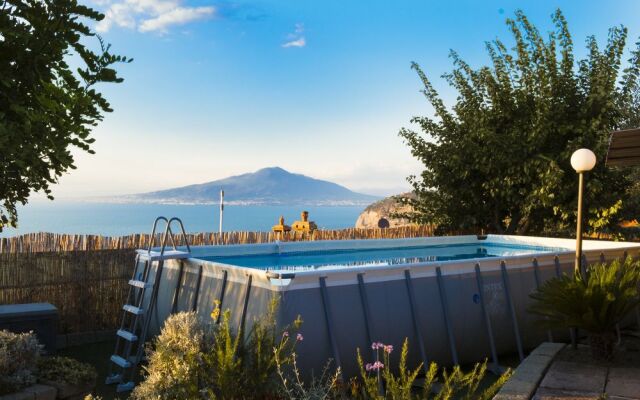 Luxury Villa with breathtaking Seaview, pool, BBQ