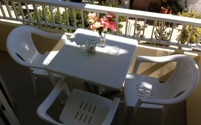 Manias Apartments