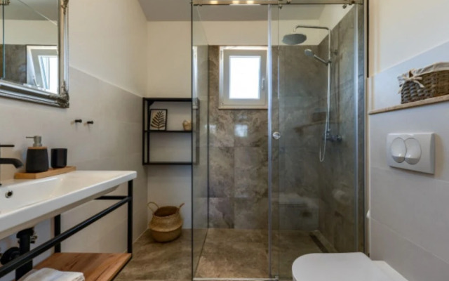 Rustic Villa Perosa With Heated Pool