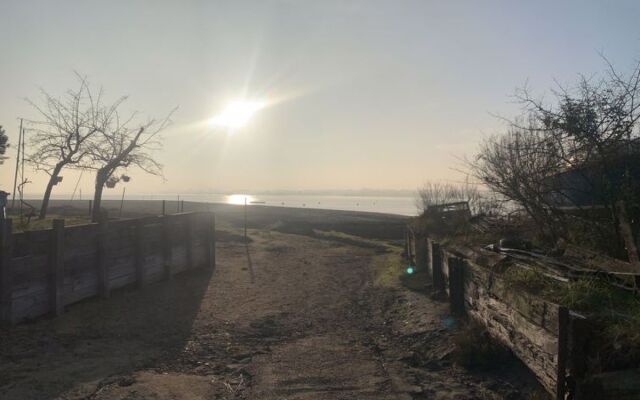 Villa Mer et Sud Neurazy 25091