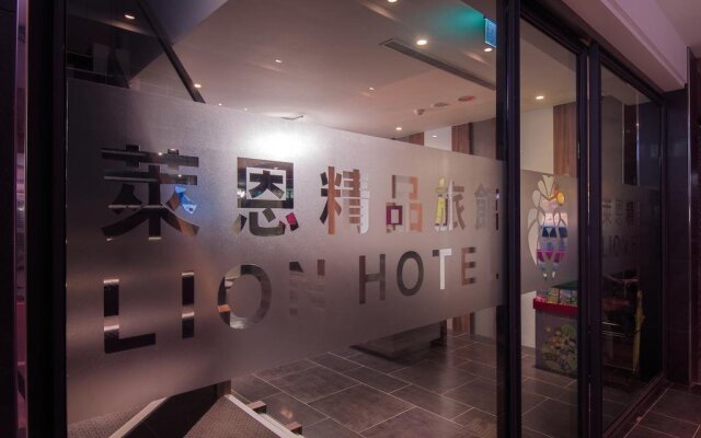 Lion Hotel