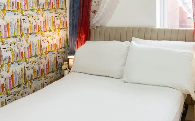 Host Stay City Aura