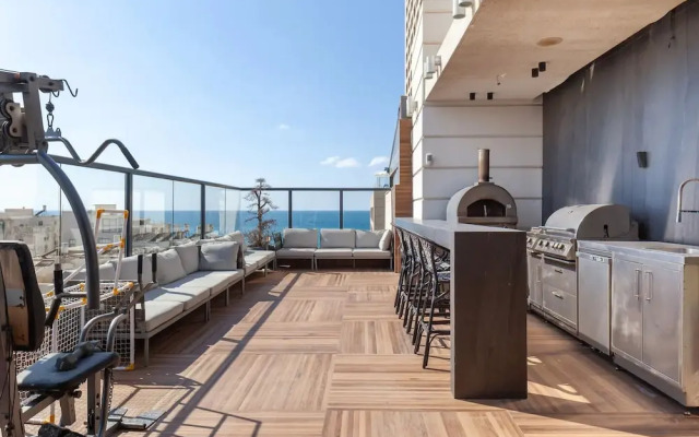 Deluxe  Beachfront 3BR Penthouse