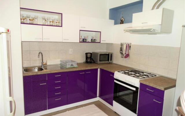 Apartmani Novi Vinodolski 32706 - Radmila