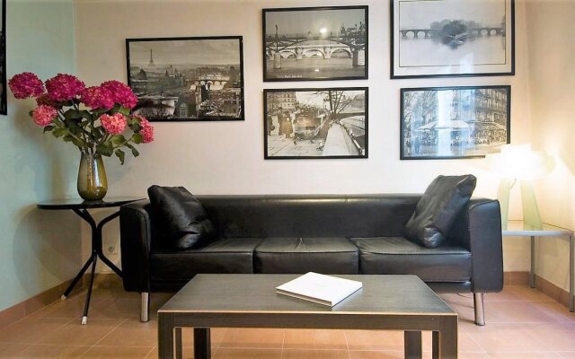 Trendy Canette Hotel