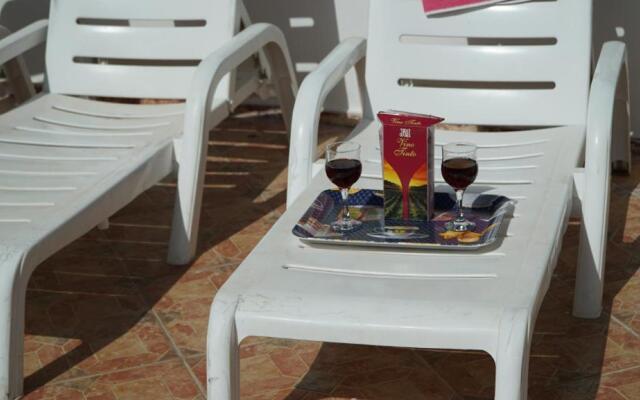 Detached villa, private pool only 10 minutes to beaches