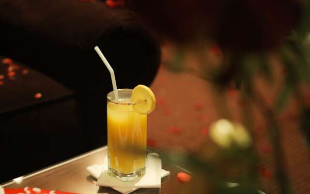 Mansour Grand Hotel
