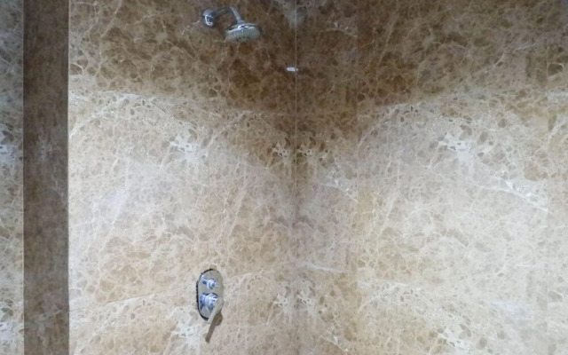 Serene Exclusive Modern Studio Apartment At Grand Sungkono Lagoon