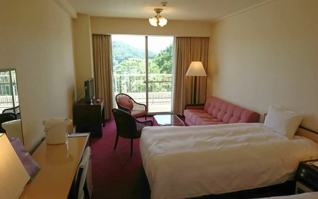 Resorpia Kumihama