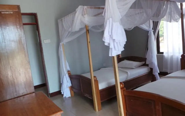 Bushroute Lodge