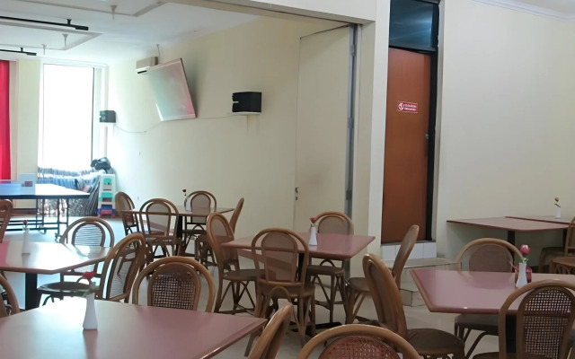 Hotel Lautze Indah