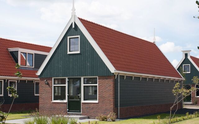 Holiday home built in Zaanse style, 15 km. from Alkmaar