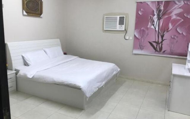 Yanbu House Furnished Apartments (Families Only)
