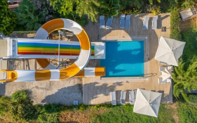 Ladonia Hotels Luna Beach Resort