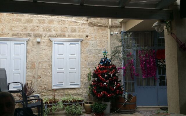 Alexandra House