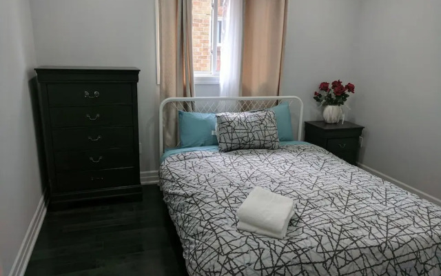 QuickStay - Beautiful 5bdrm House in Vaughan