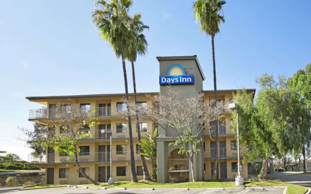 Days Inn by Wyndham Buena Park