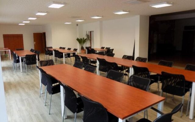Sporthotel Hostivice Brve