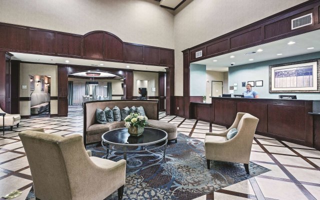 La Quinta Inn & Suites by Wyndham DFW Airport West - Euless