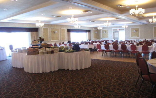 Festival Courtyard Inn