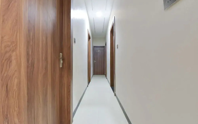 Fabhotel Utsah