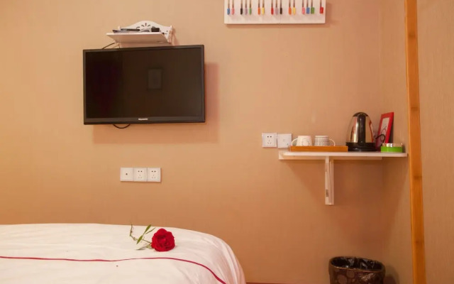 XAnn Blossom Inn