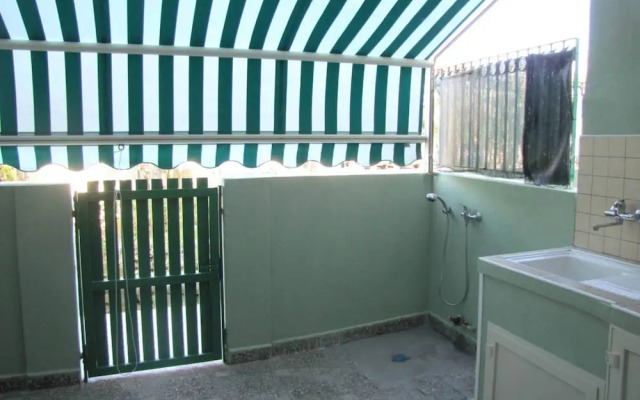 Bright Apartment Near Baia Verde Beaches