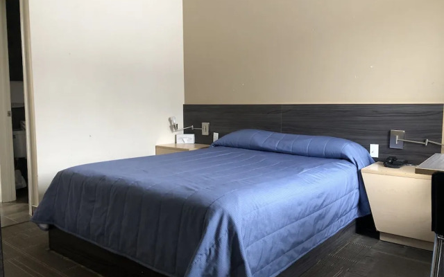 Falcon Motel Brossard