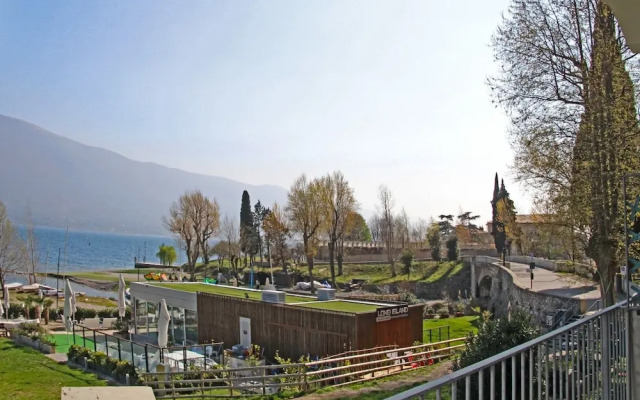 Holideal Campione Exclusive