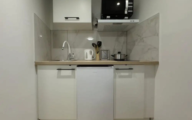 Modern Comfort in the Heart of Le Mans