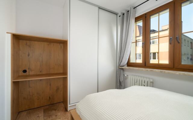 Kościelna Apartment Poznań by Renters