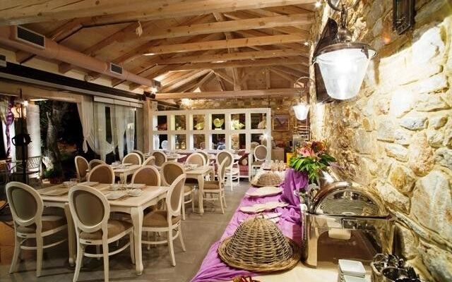 Nikoleta Luxury Villa