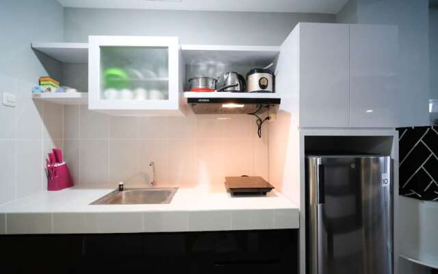 Cozy Living Studio At Bale Hinggil Apartment