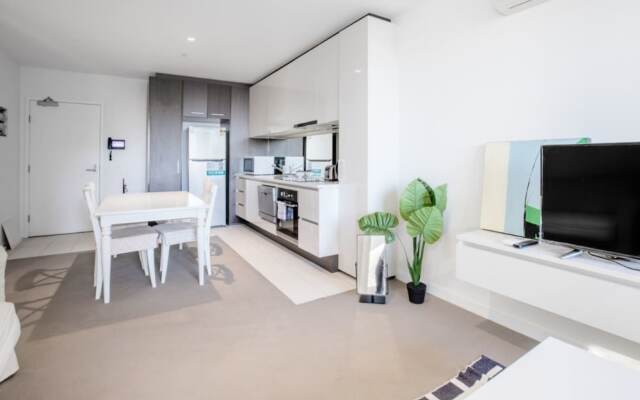 Lovely Home Close To South Cross Designer Apartment