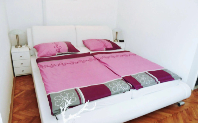 Adria Apartments