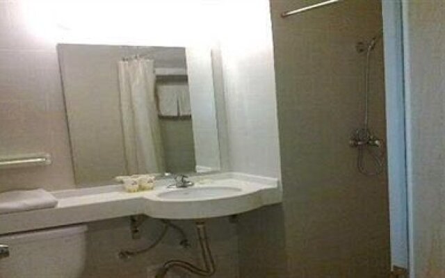 Lemon Holiday Inn Qufu